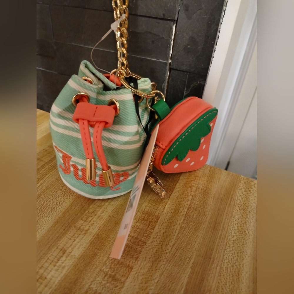 Juicy Couture NWT Strawberry 2 Piece Wristlet Set - Picture 3 of 8